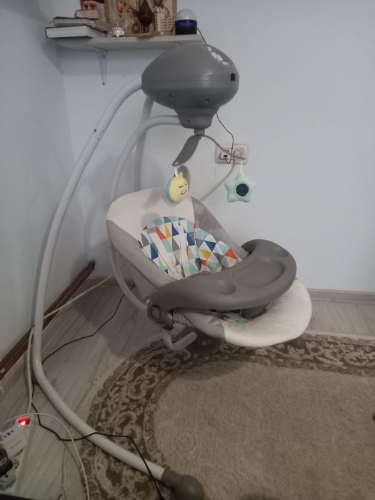 Vând leagăn electric