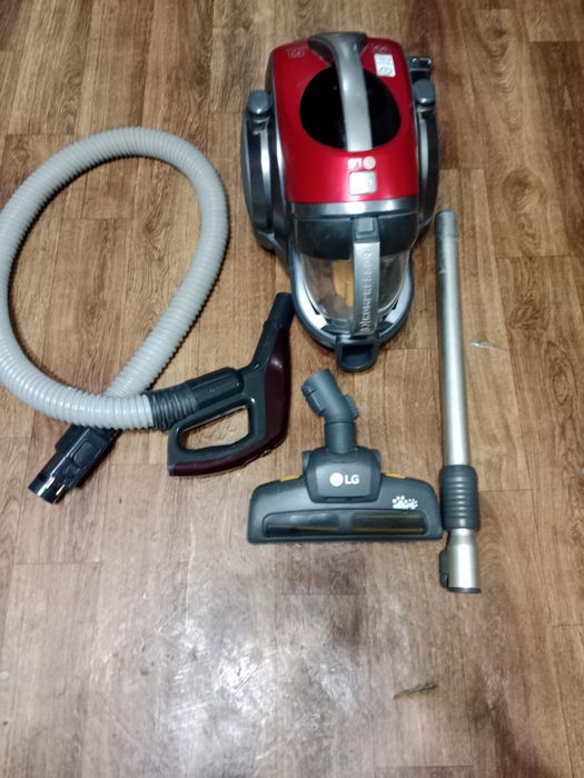 Продам пылесос LG