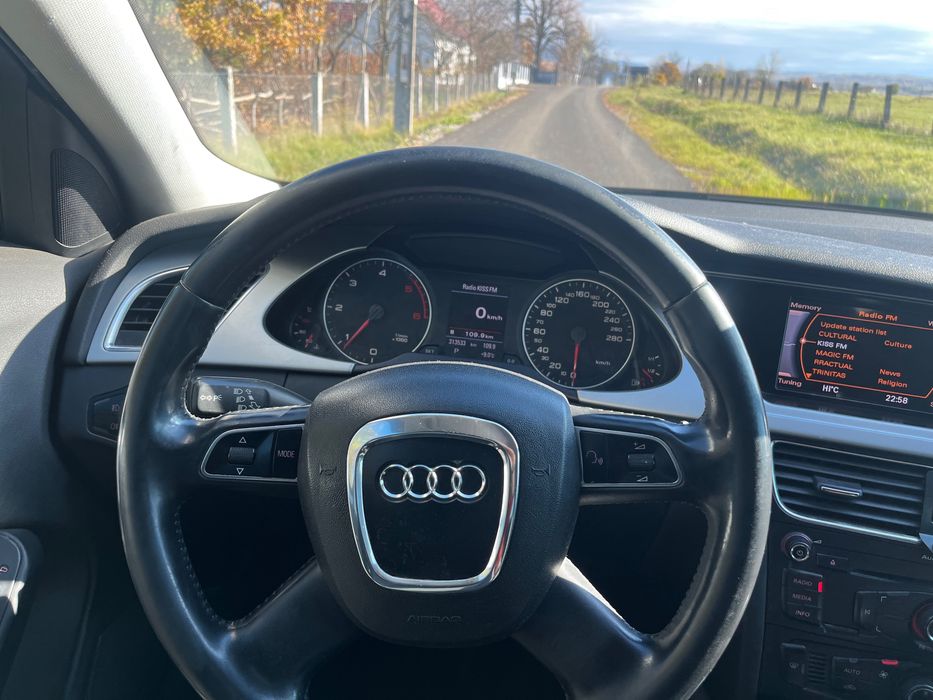 Vând Audi a4 b8 2010