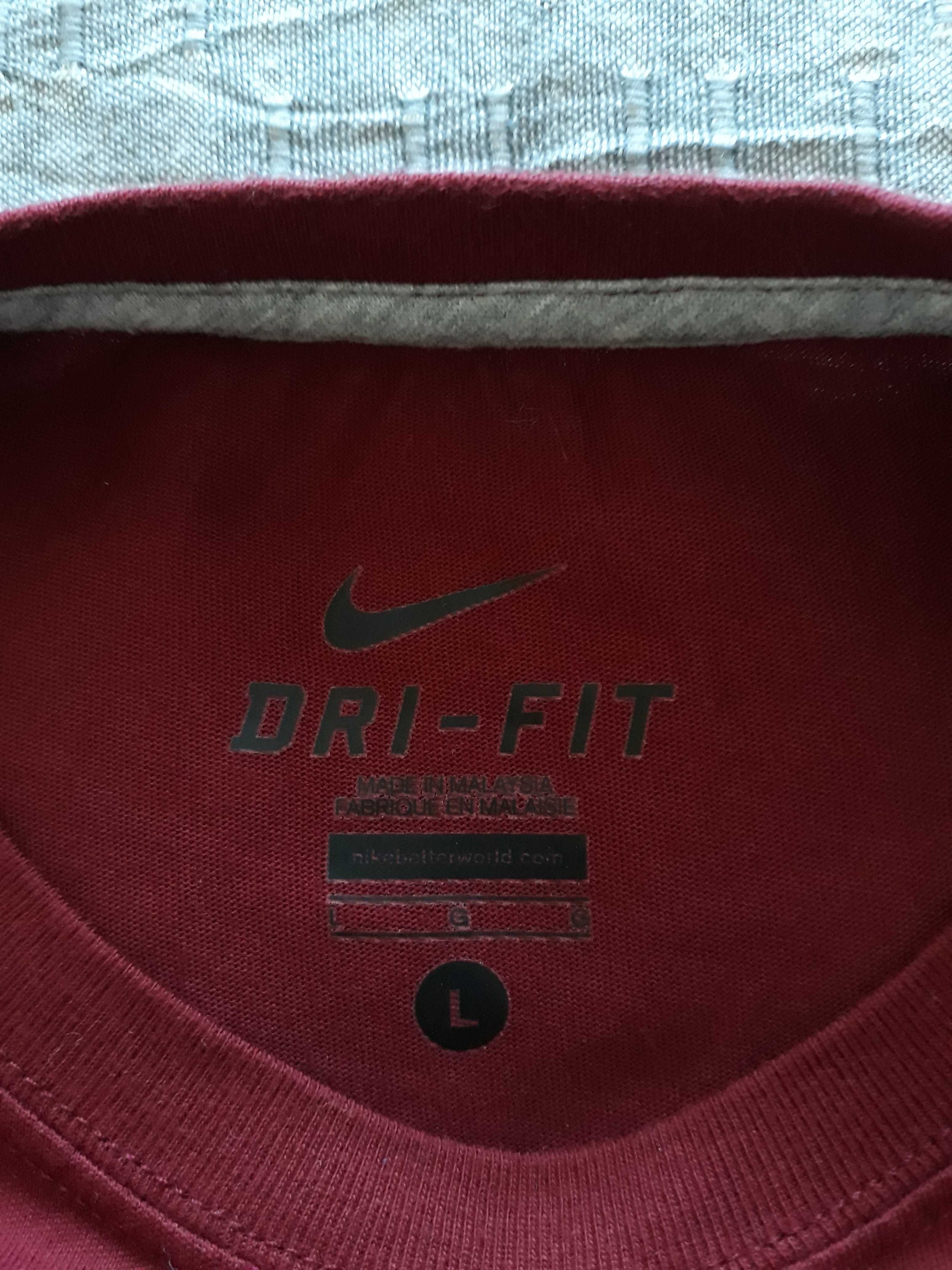 Чисто нова мъжка тениска Nike