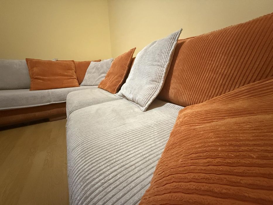 Ъглов диван+ маса