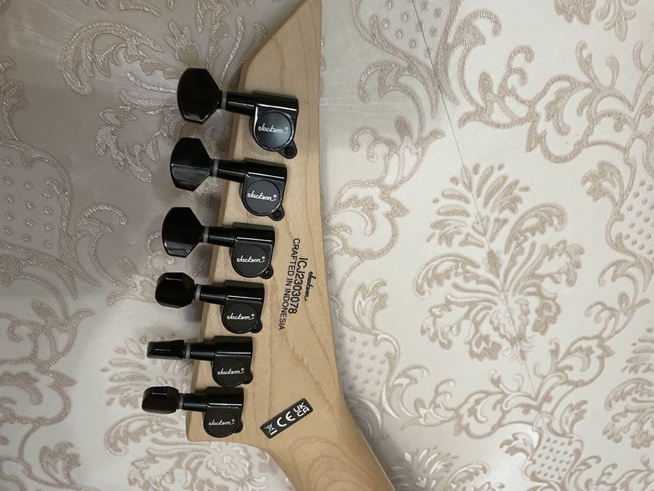 Chitara electrica Jackson Dinky Floyd Rose