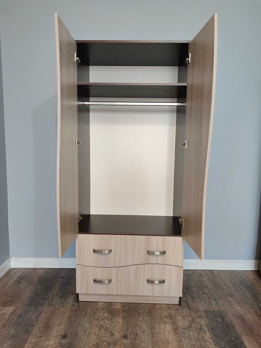 Шкаф для одежды в идеальном состоянии