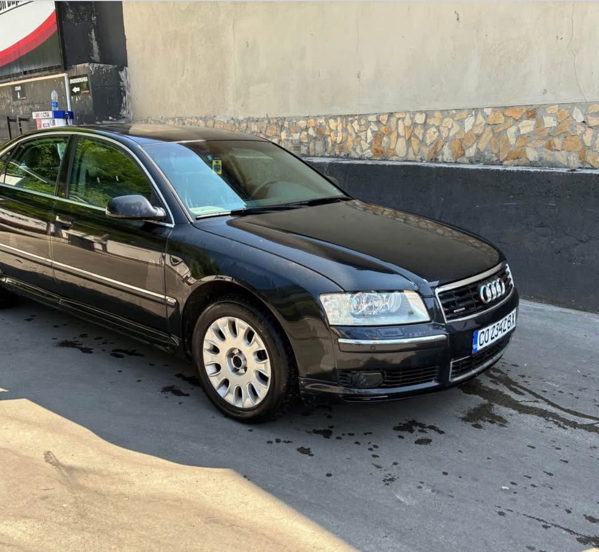 Audi A8, 3.7 бензин, V8