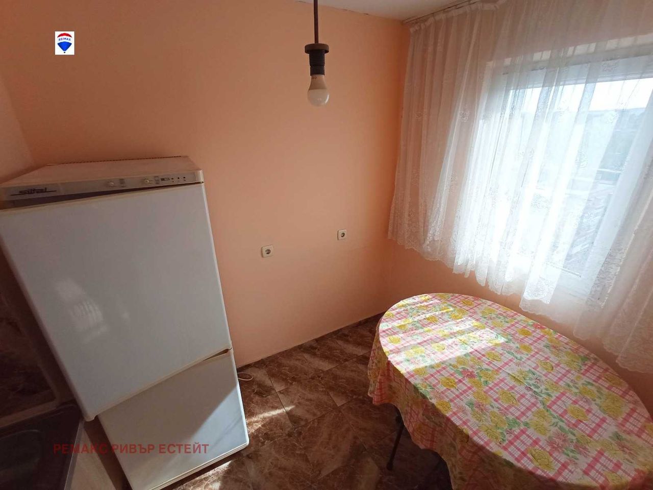 Продава се Едностаен апартамент в Русе, Здравец Север 1 - 34 кв.м за 1468 €/кв.м - Снимка #4