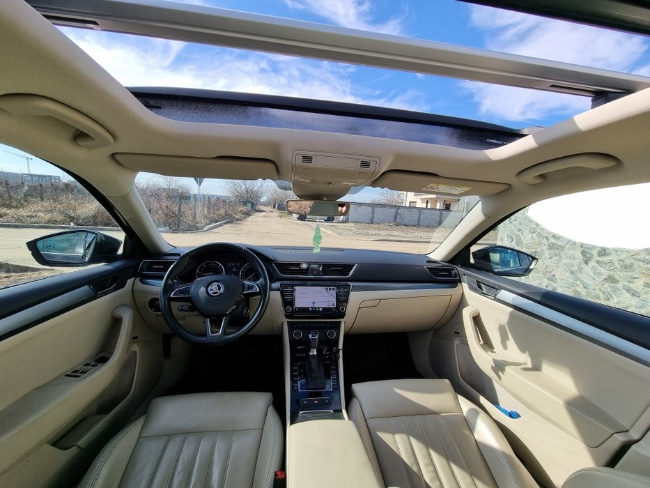 Skoda Superb DSG, piele, trapa, camera, Canton, scaune incalzite, ACC