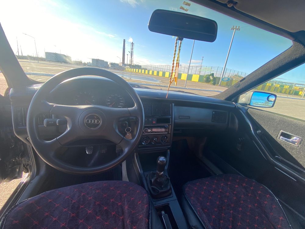 Продам Audi 80 1993г