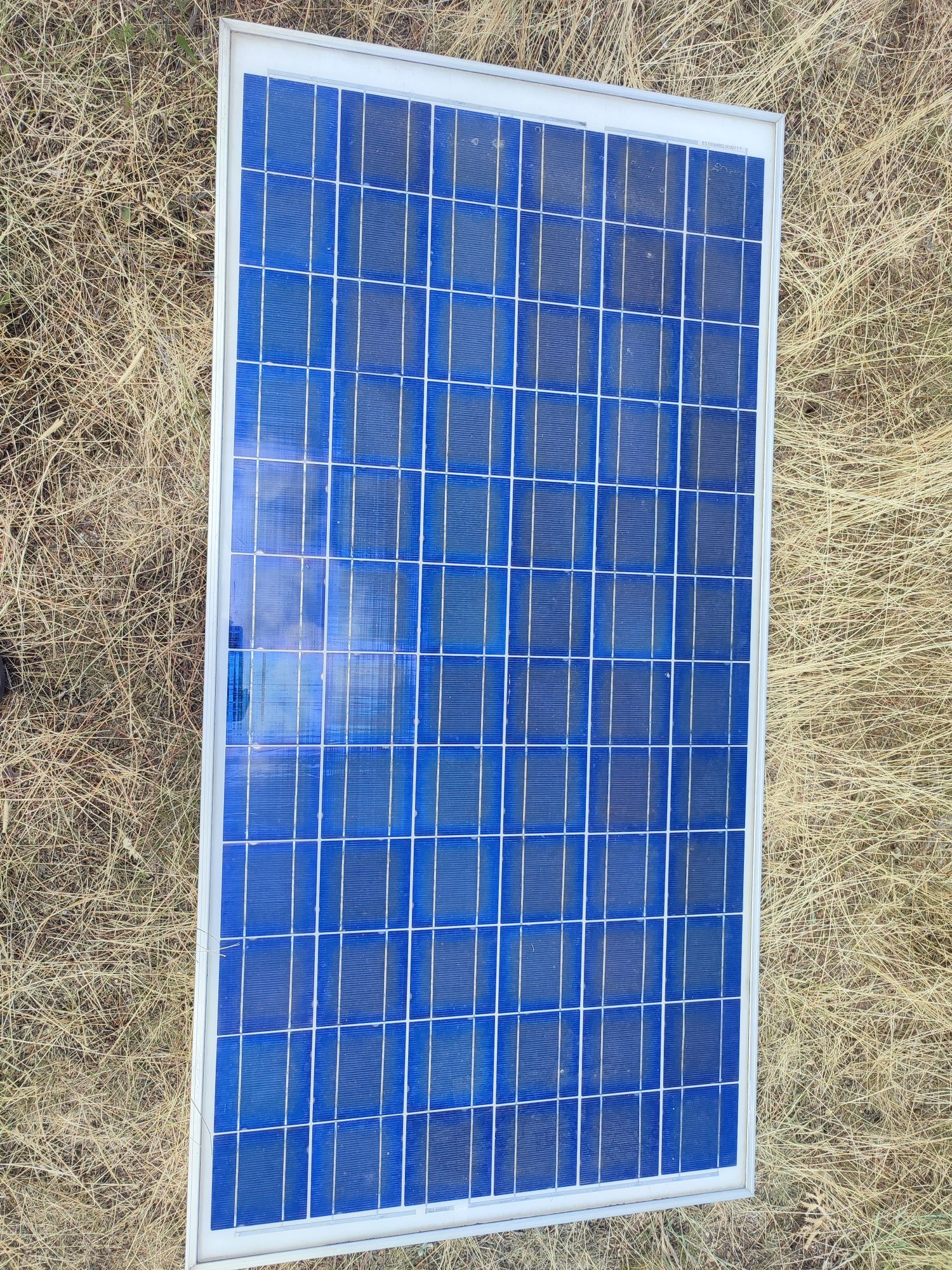 Продавам соларен панел 100w