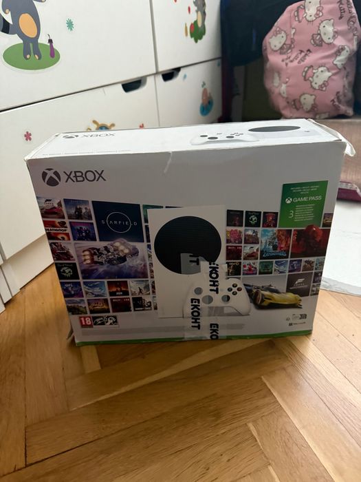 Xbox series s в добро състояние