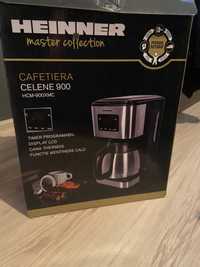 Cafetiera Heinner cu display