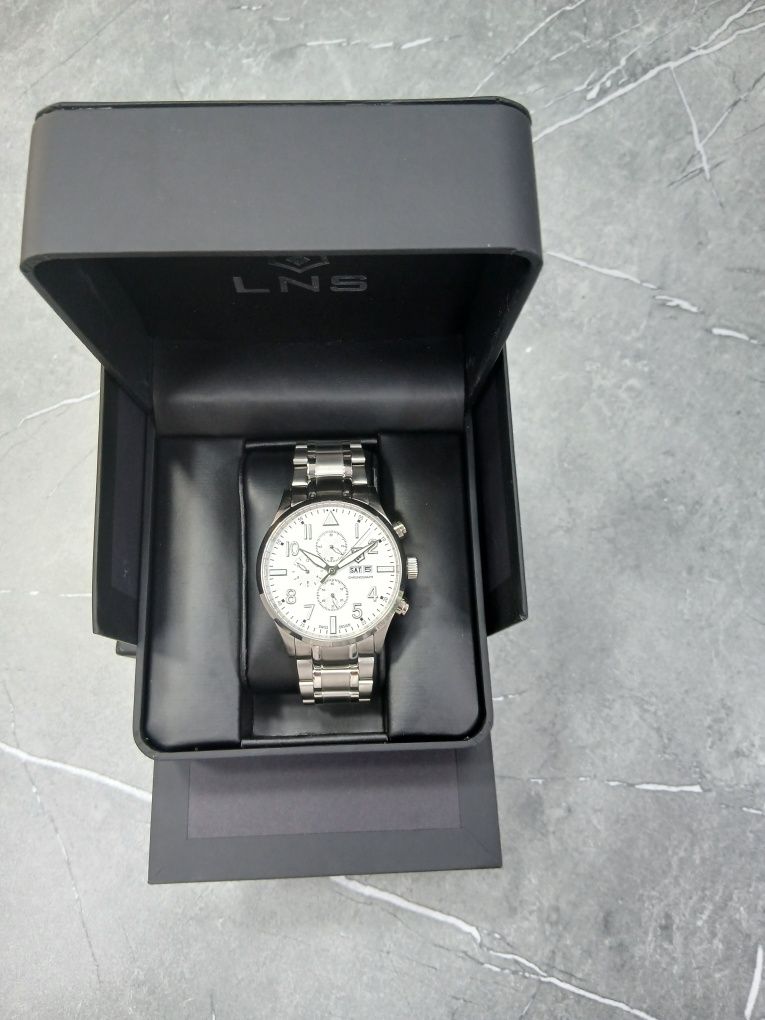 Arginal mehanik soat kafolati bn  narxi  630$