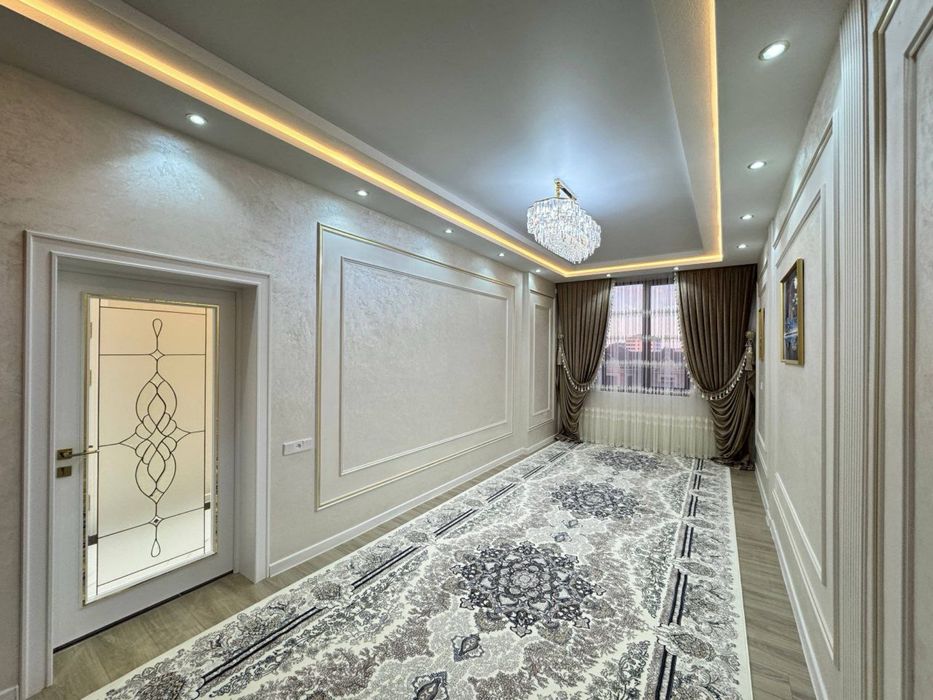 Продается 3 комнатная квартира площадью 126 кв.м. По улице Гагарина