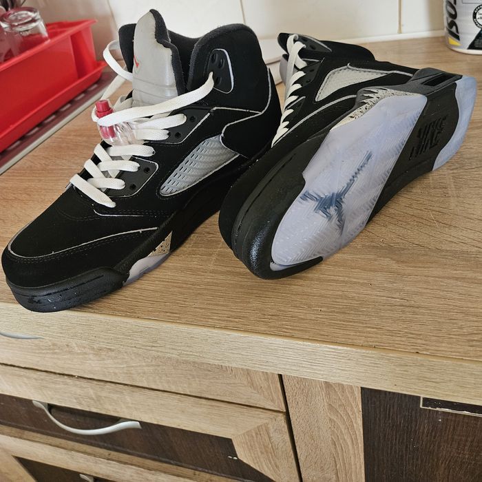 Jordan 5 black metallic,  40-500