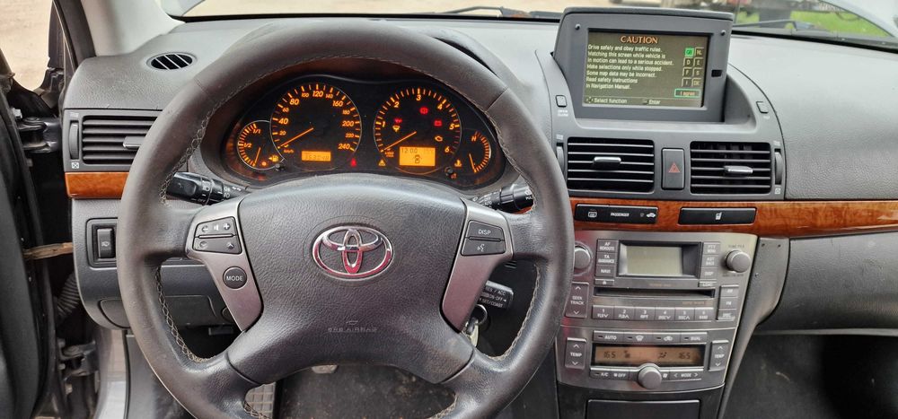 Toyota Avensis 2.2 D-CAT на части Тойота Авенсис 2.2 на части