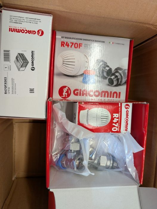 4 seturi robineti termostatati Giacomini, 1/2" cu cap termostatat