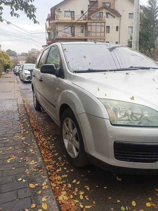 Vând ford focus 2
