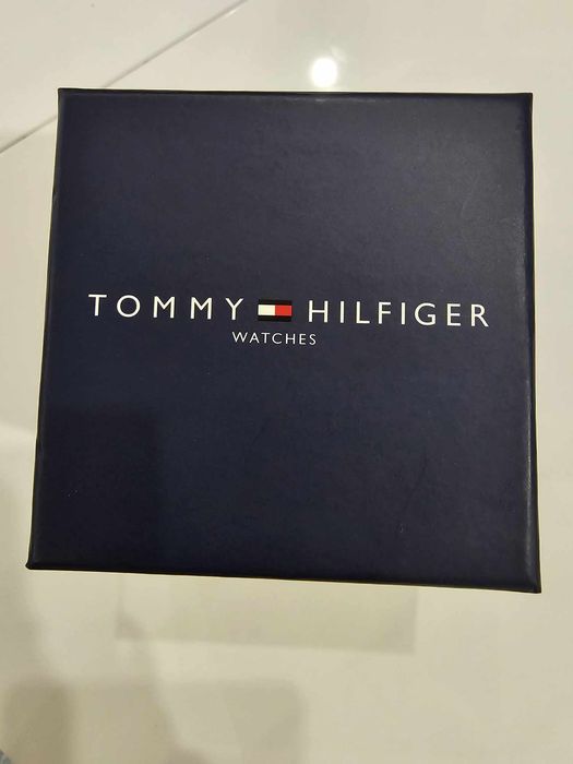 Дамски часовник Tommy Hilfiger
