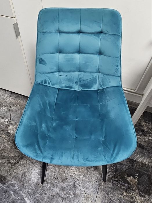 Vand scaune tapitate 4 buc.