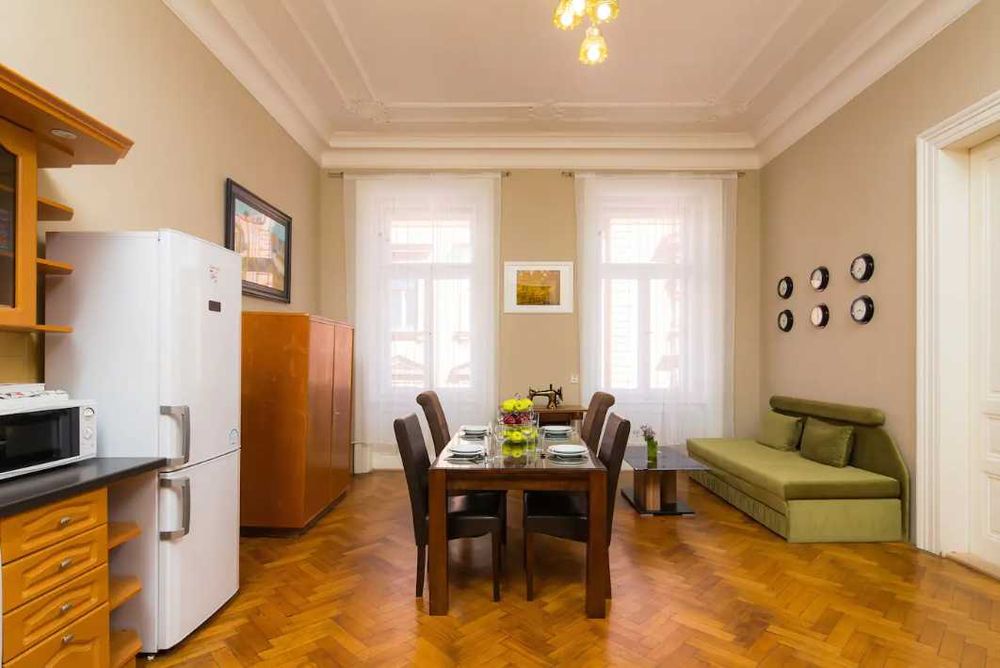 Дава се под наем Двустаен апартамент в Пловдив, Център - 68 кв.м за 306 € - Снимка #4