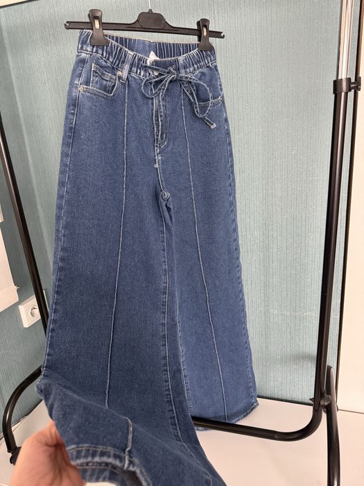 Дънки с широк крачол