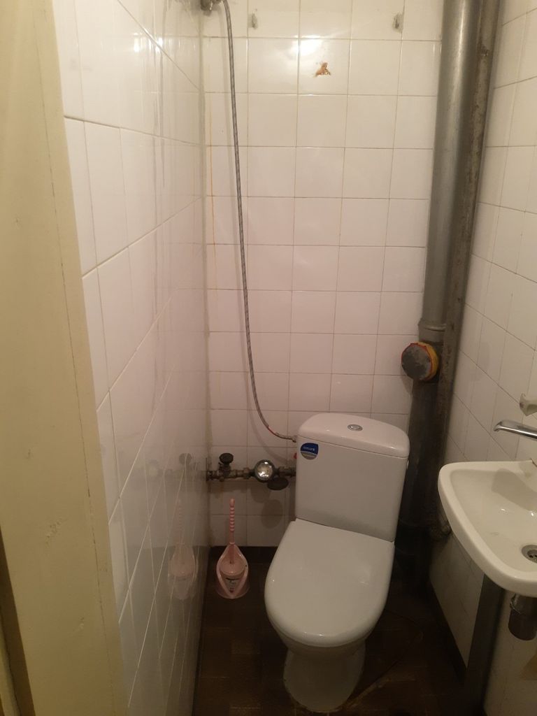 Продава се Четиристаен апартамент в Ловеч, Център - 91 кв.м за 869 €/кв.м - Снимка #13