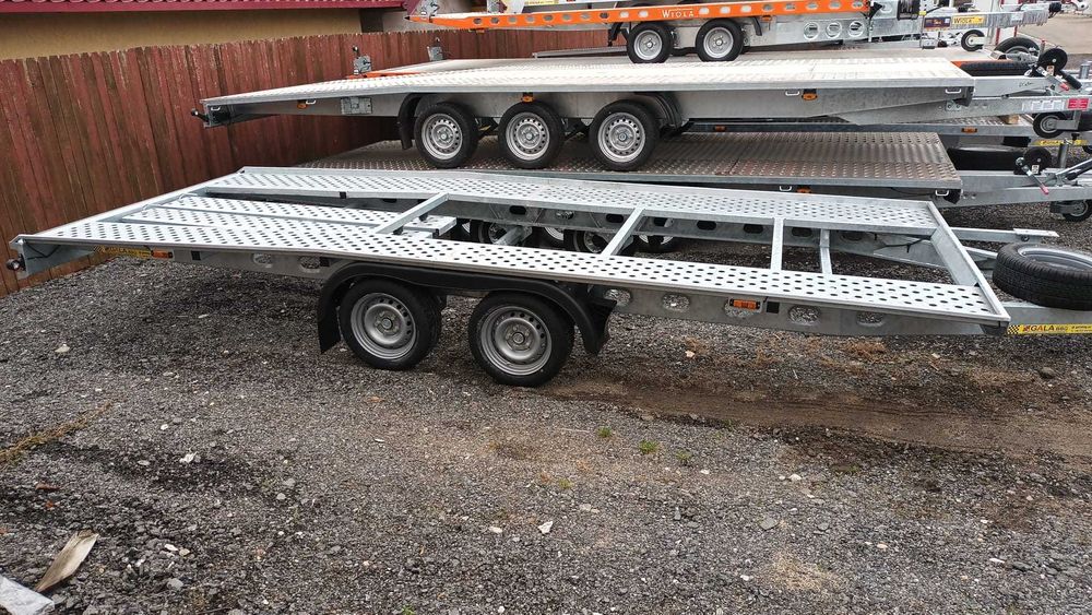 Remorci auto si Platforme auto, NOI, in stoc