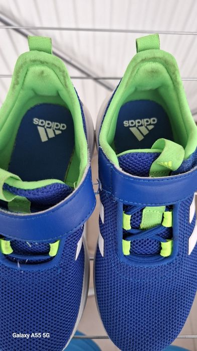 Pantofi sport adidas, mărimea 30