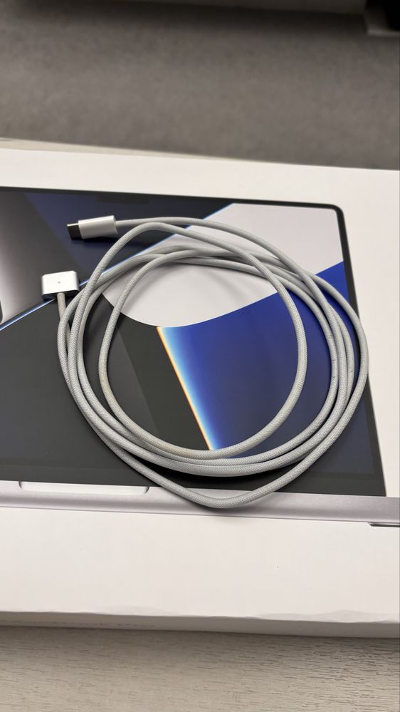 Macbook pro m1 14" 16/1tb silver