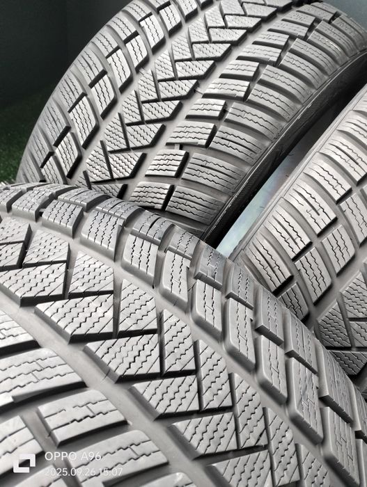 235/40/19 96W Vredestine  Iarna