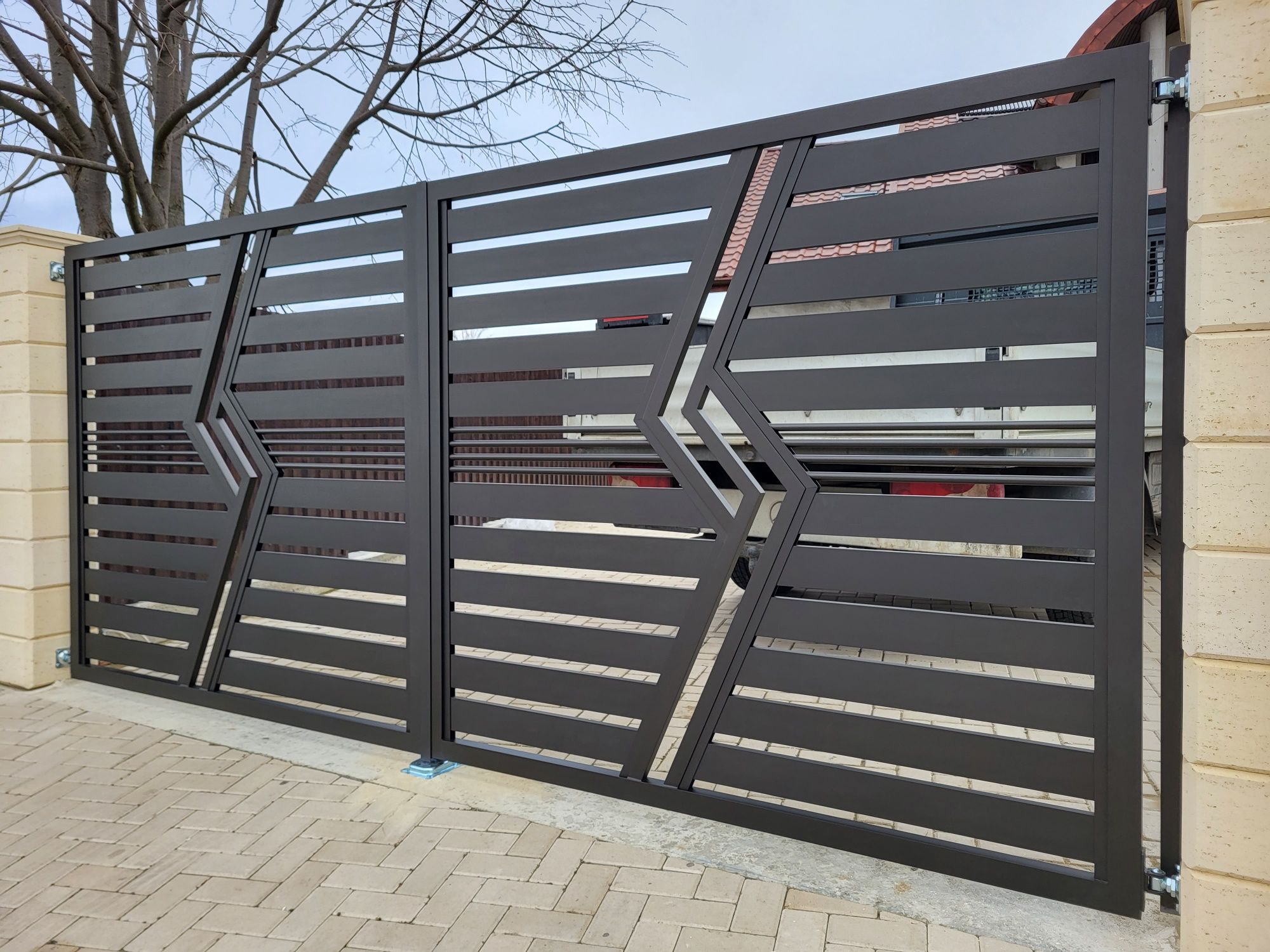 Porți și garduri aluminiu