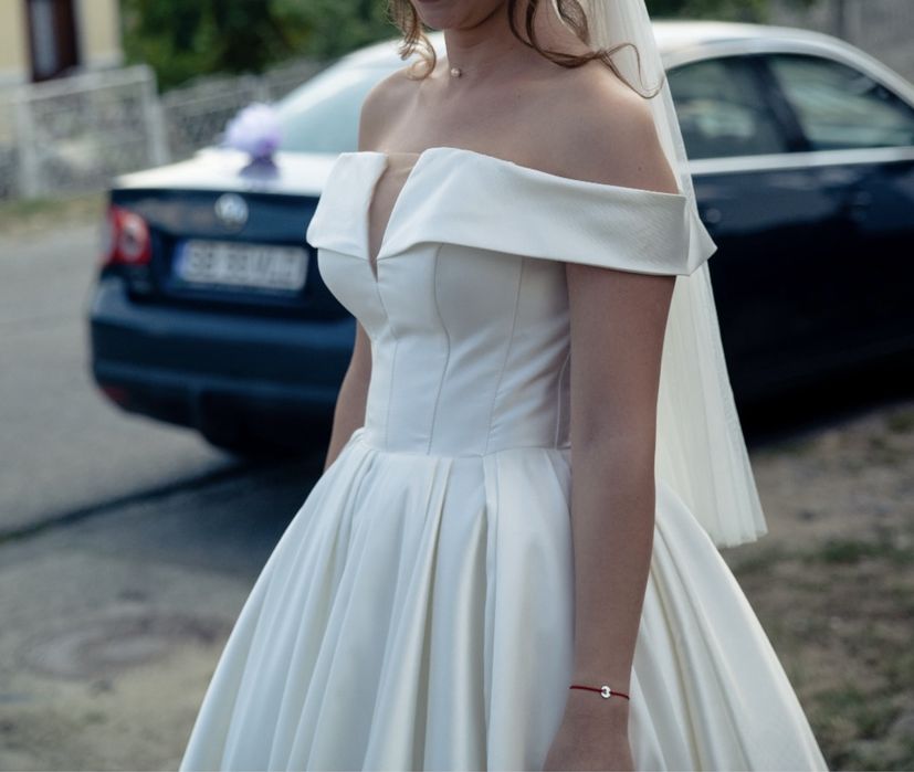 Rochie mireasa tafta