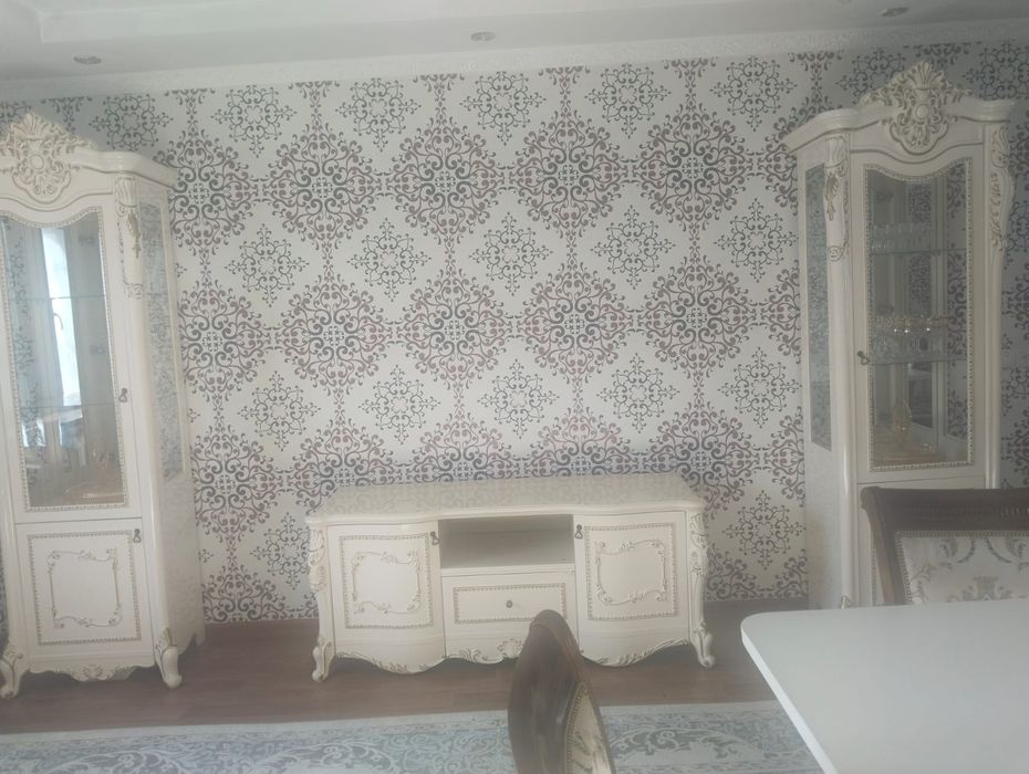 шкаф витрина хороший