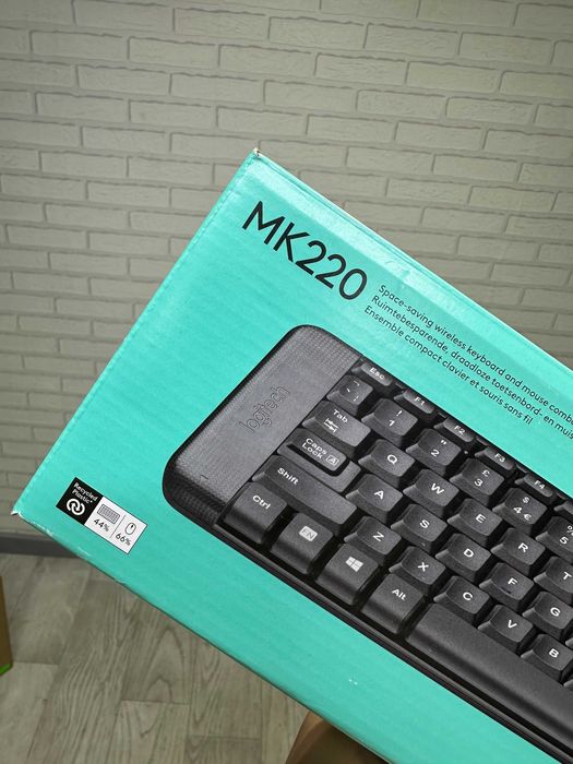 Беспроводная клавиатура и мышь Logitech