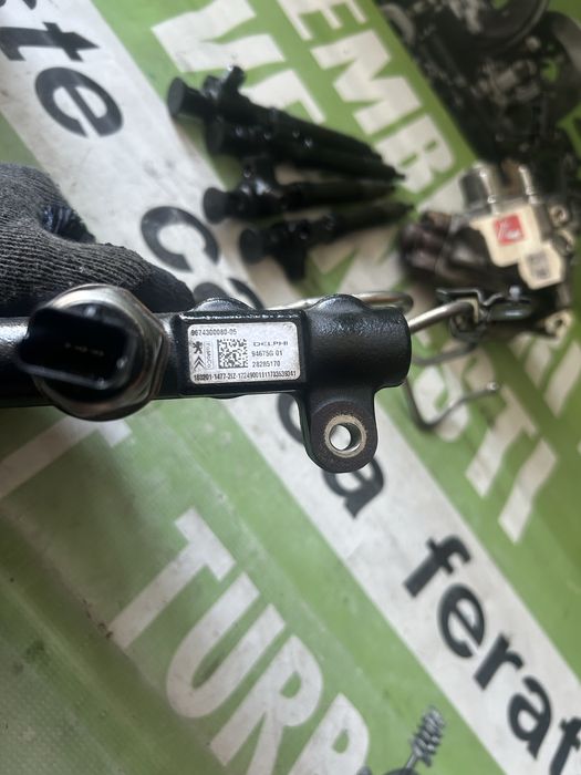 Rampă injectoare completă Ford Kuga 2.0 Tdci 2016