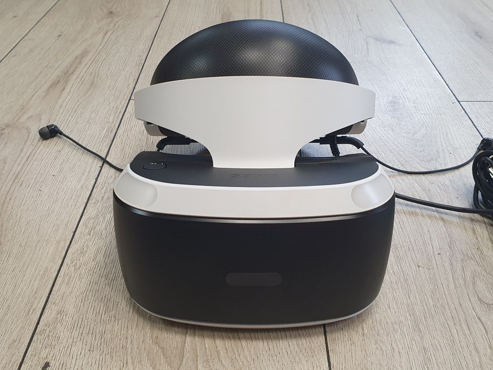 Amanet F28: Ochelari PlayStation VR