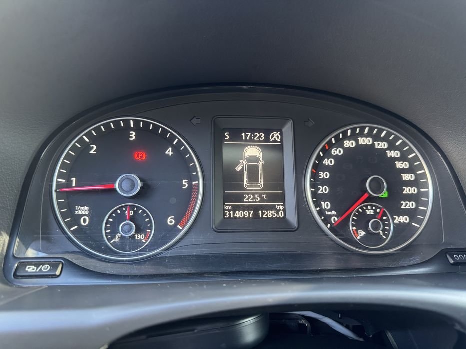 Wv touran 2.0 tdi dsg 2015