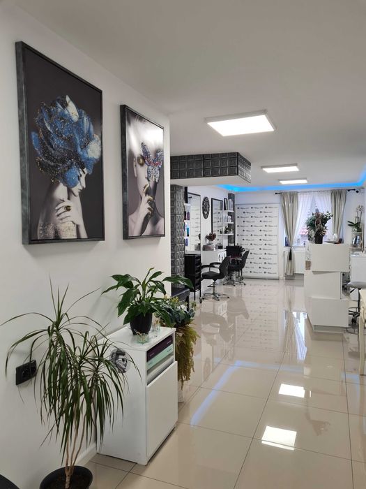 Coafor /Extensii păr/Frizerie/Make-up