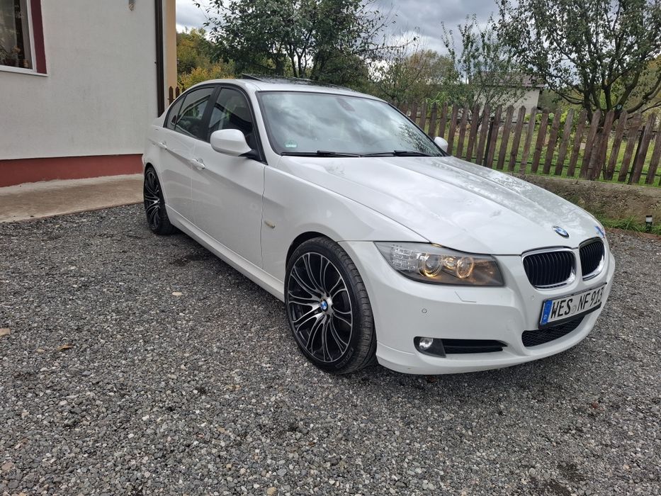 Bmw 320 E90/2011/Navigatie/Xenon/Trapa/Piele/Germania/ Euro 5