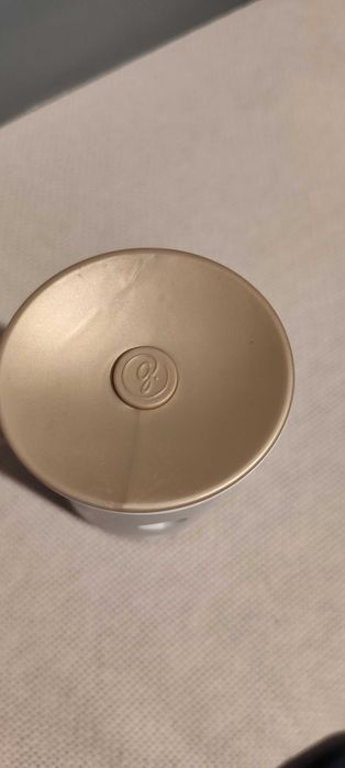 odorizant de camera programabil NOU electric 2 bateri incluse si spray