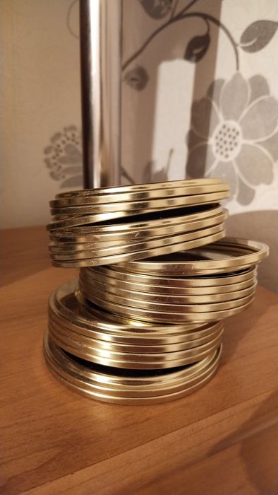 Продам банки и к нему крышочки