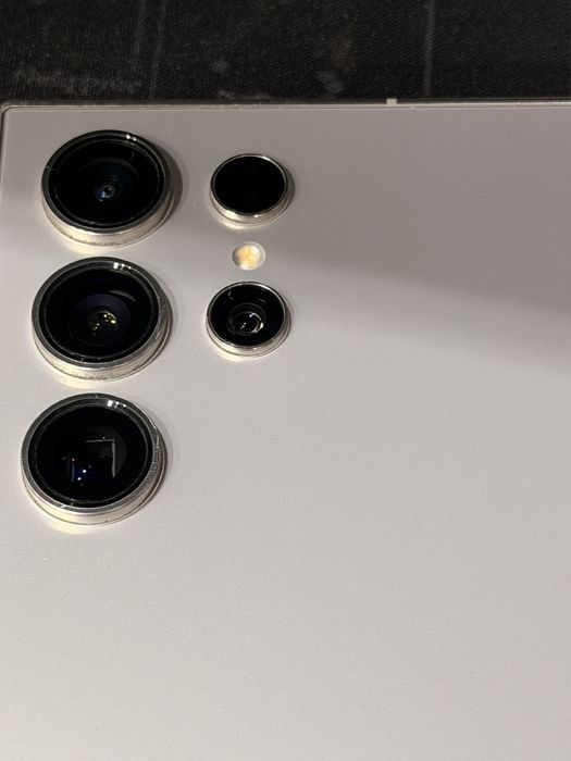 Samsung Galaxy S24 Ultra 5G 128gb 12 GB RAM