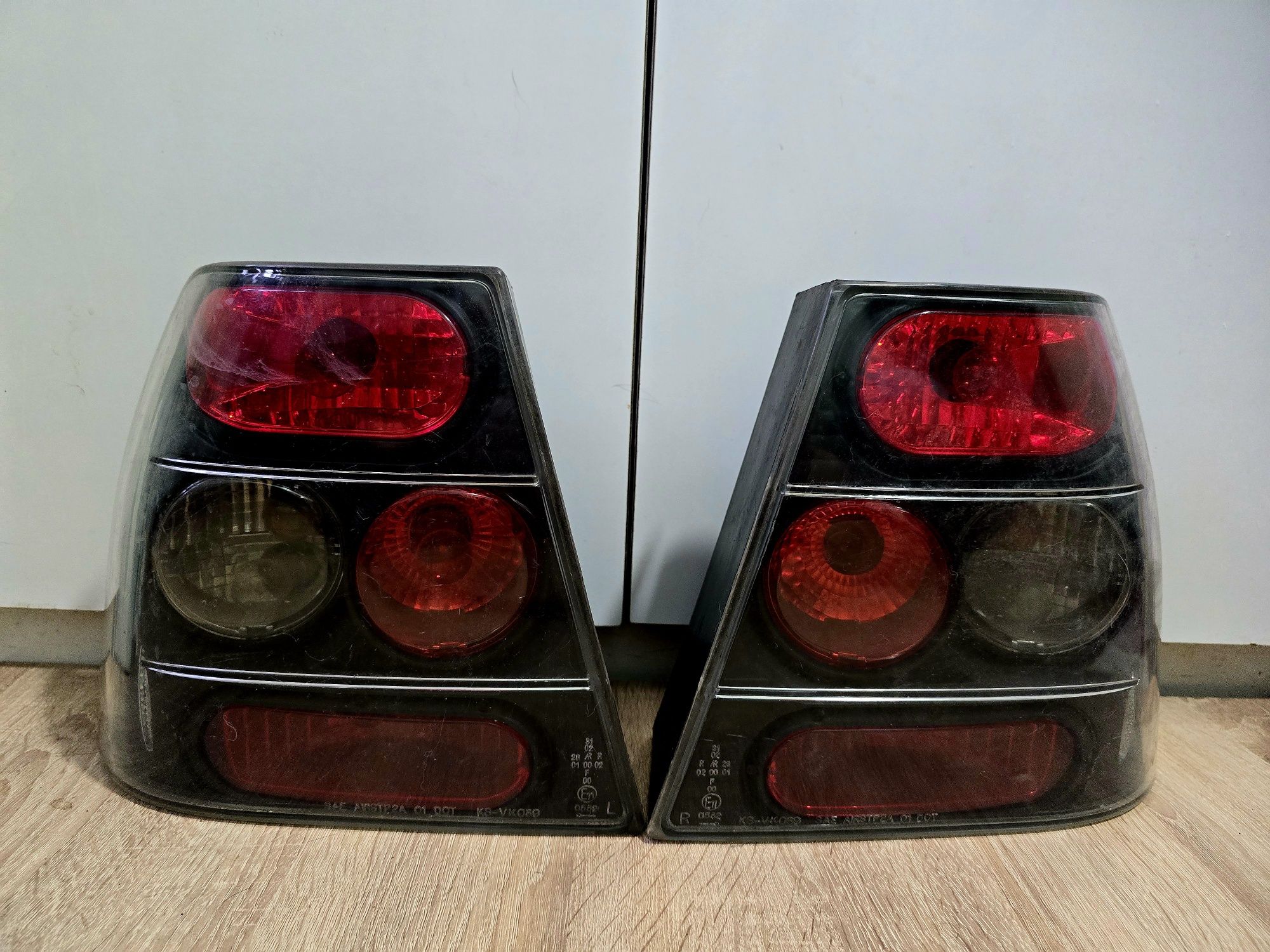 Задние фонари Volkswagen Bora