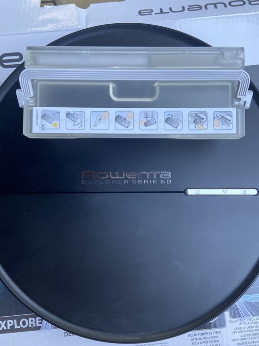 Aspirator robot Rowenta cu functie mop