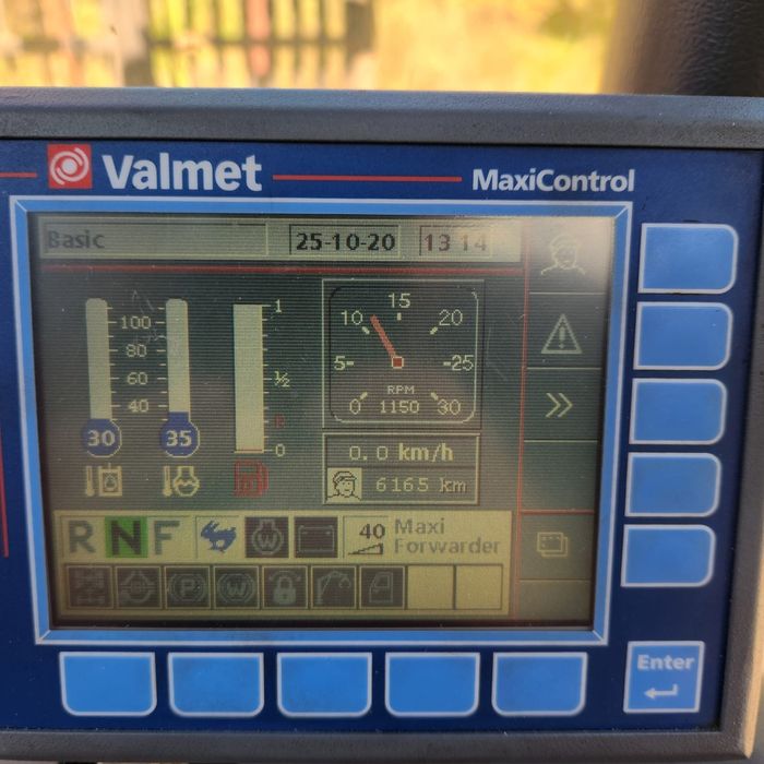 Forwarder Valmet 840.2