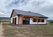 Case modulare pe structura metalica