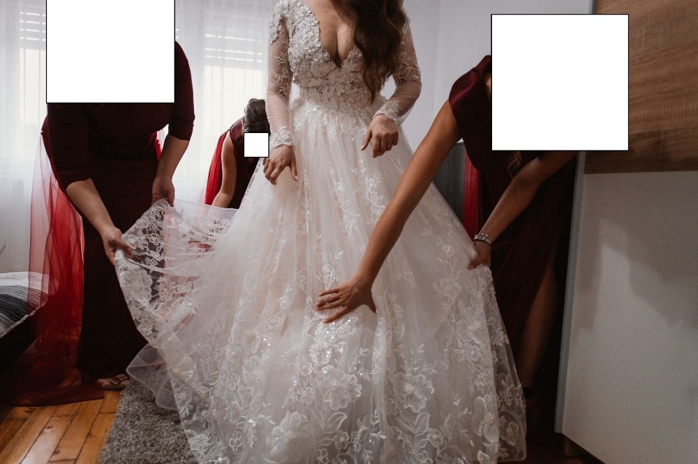 Rochie de mireasa din dantela fina