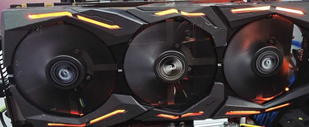Placă Video ASUS GeForce GTX 1080 ROG STRIX GAMING 8GB DDR5X 256-bit