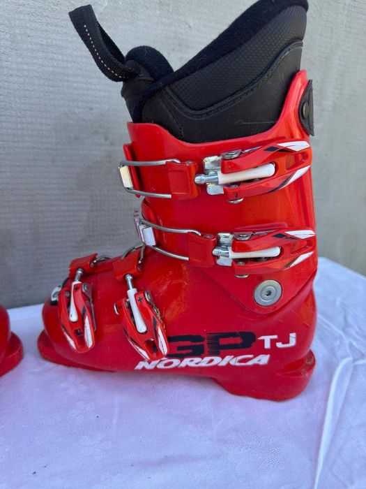 Clapari ski schi Nordica GP TJ marime:34 Mondo:21.5