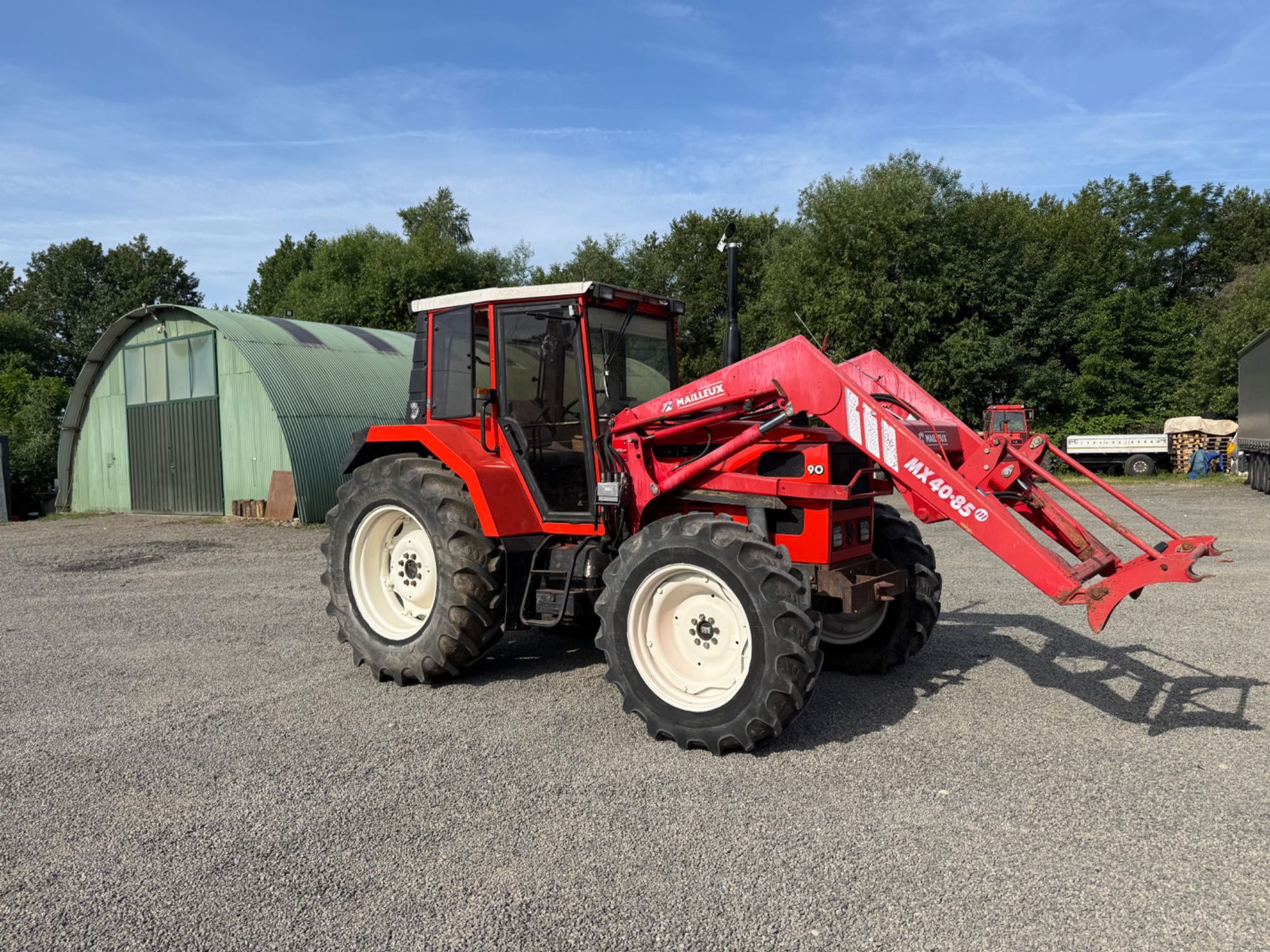 Vând tractor recent adus din franta