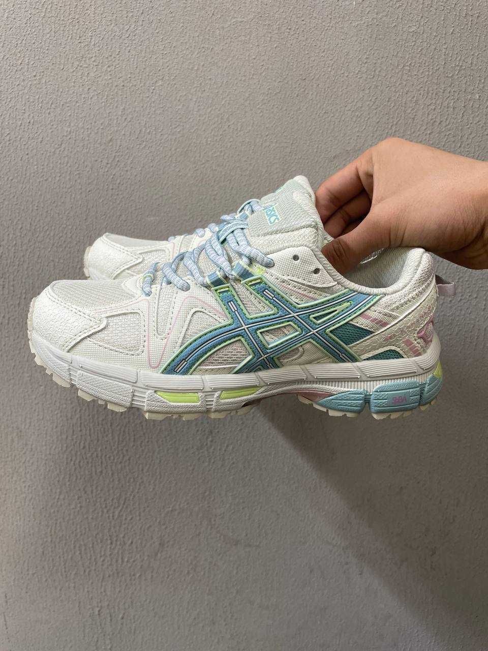 Asics Gel-Kahana 8 0098